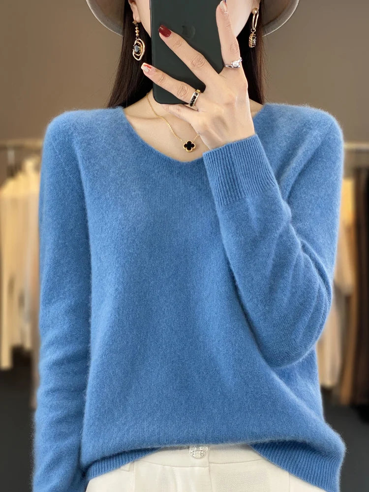 Woman wearing Merino wool V-neck sweater – warm and elegant autumn-winter outfit