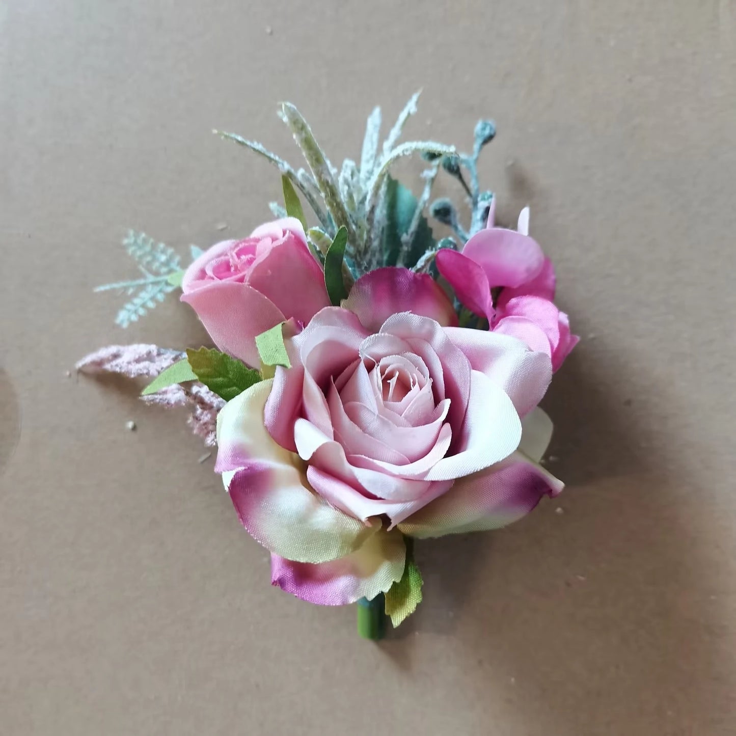 Beige Boutonnieres Flowers Artificial Roses Silk White Corsage Buttonhole Groomsmen Boutonniere for Men Wedding Accessories