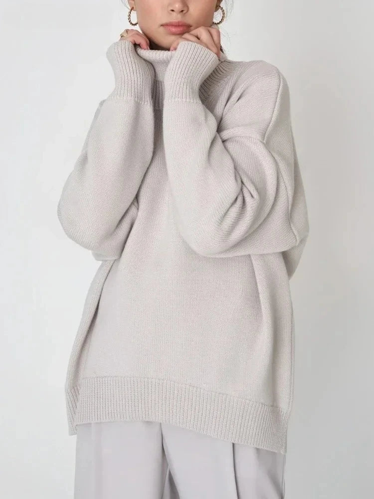 Woman wearing oversized turtleneck sweater – cozy casual winter outfit