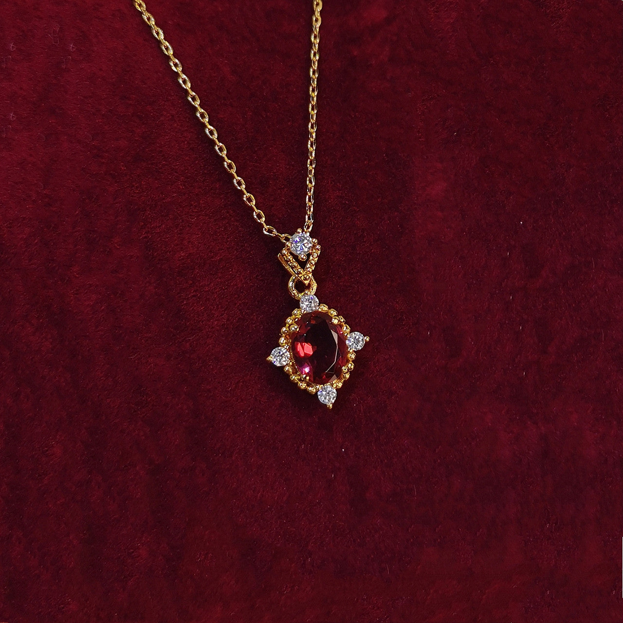 Vintage-Style Ruby Pendant Necklace – 18K Gold Plated Red Crystal Charm Necklace
