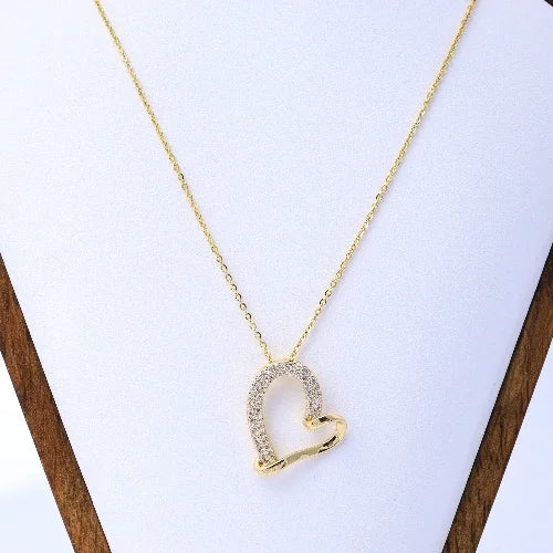 Dainty Love Clavicle Necklace – Tarnish-Resistant Gold-Tone Steel Chain with ❤️ Accent, Luxe Minimalist Jewelry
