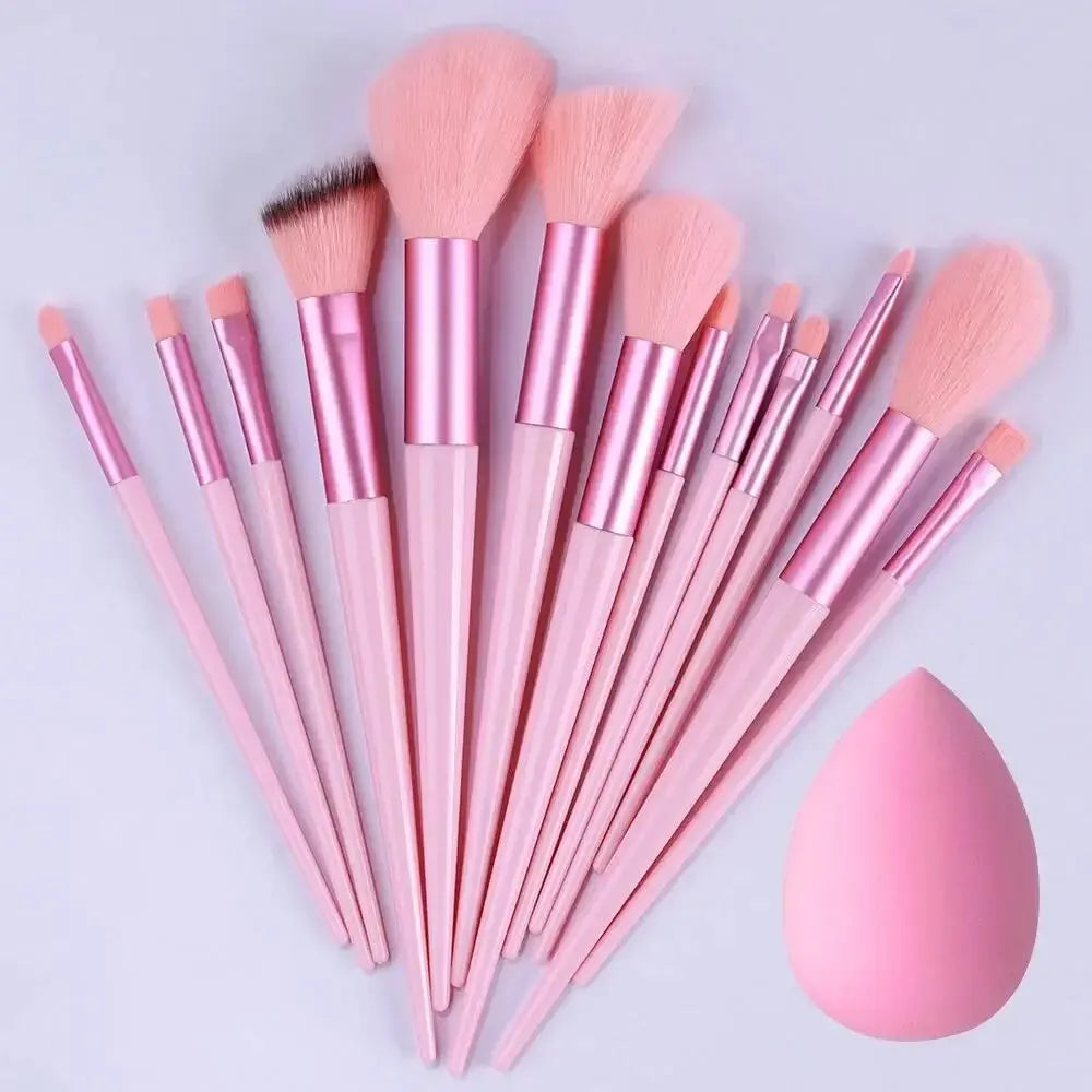 Professional Soft Makeup Brush Set – Fluffy Foundation, Powder & Eyeshadow Kabuki Brushes | Full Cosmetic Blending Kit