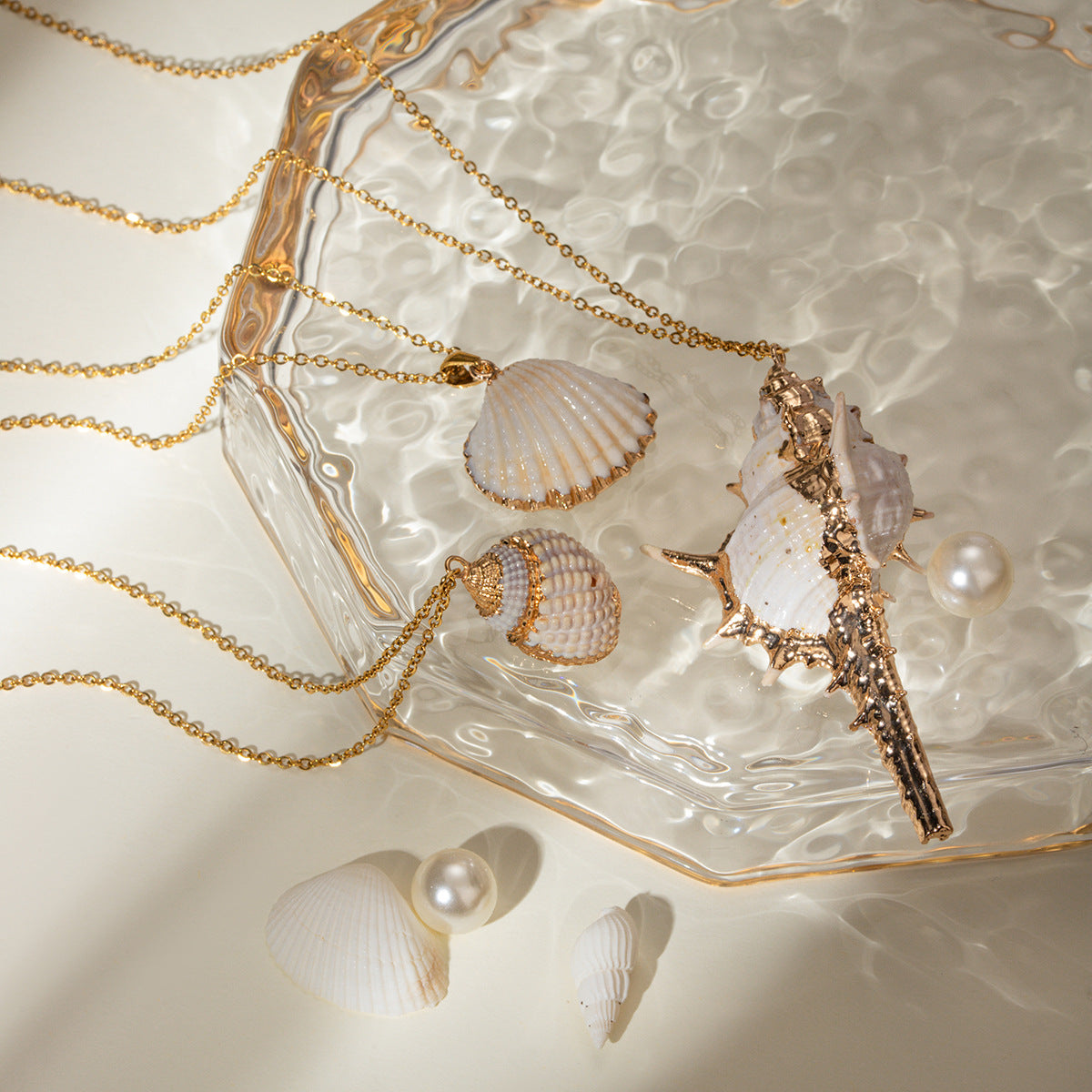Gold Plated Shell Pendant Necklace – 18K Stainless Steel Beach Style Chain Necklace