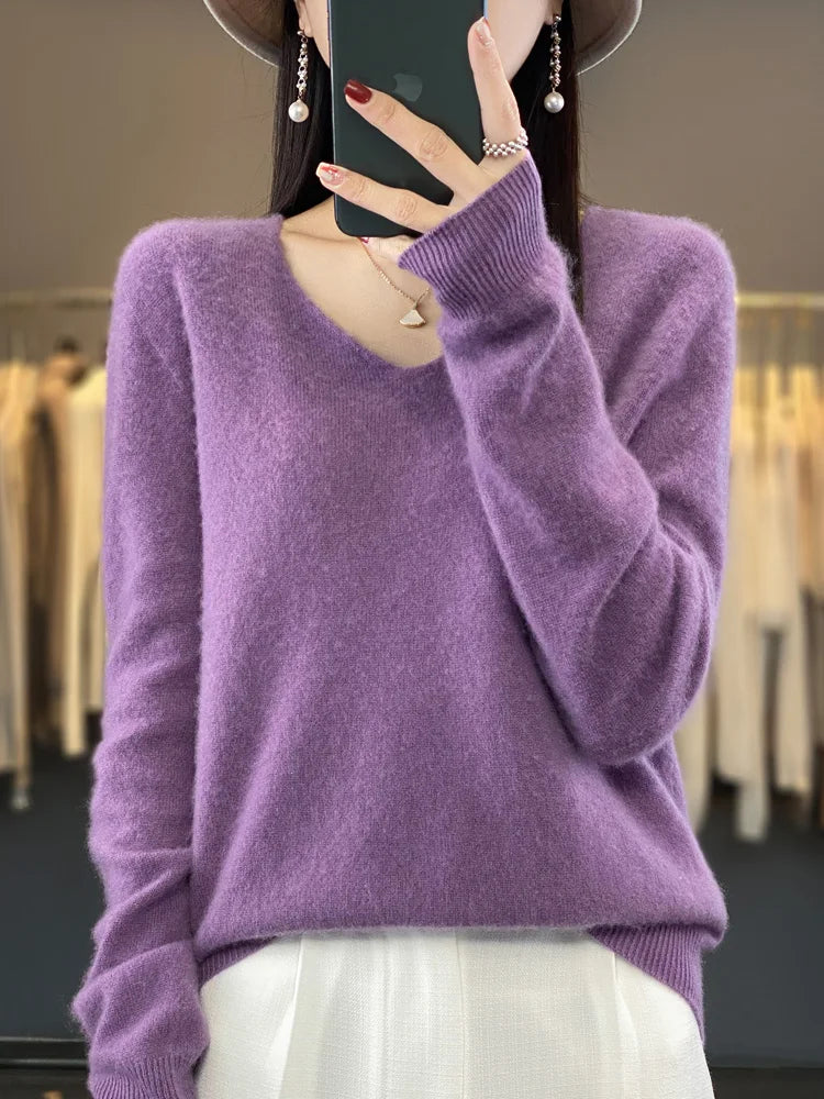 100% Merino Wool Women’s Sweater – Extrafine Cashmere-Soft Knitwear | V-Neck Long Sleeve Pullover for Autumn & Winter