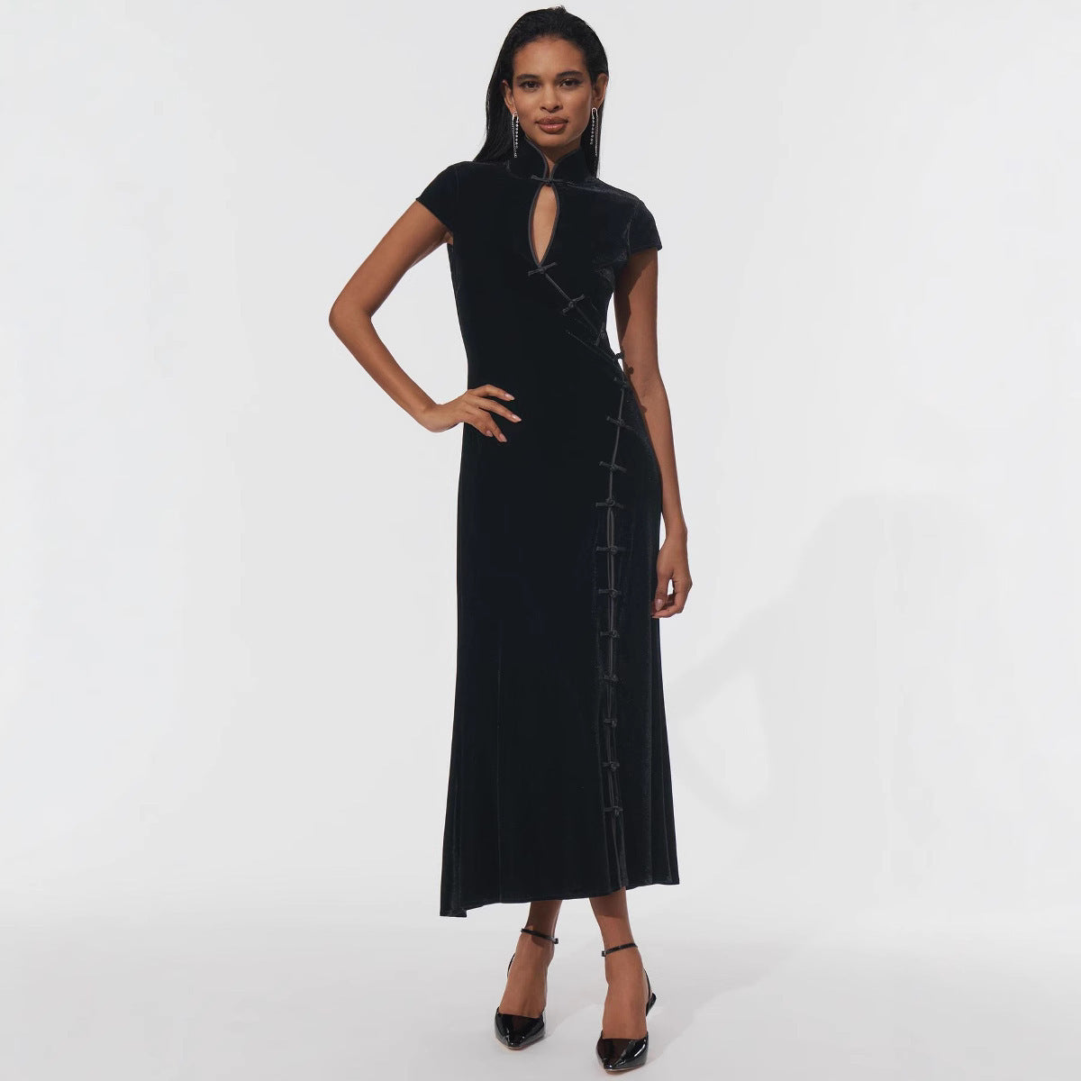 High-Waist Split Maxi Dress – Figure-Flattering Cutout Evening Gown
