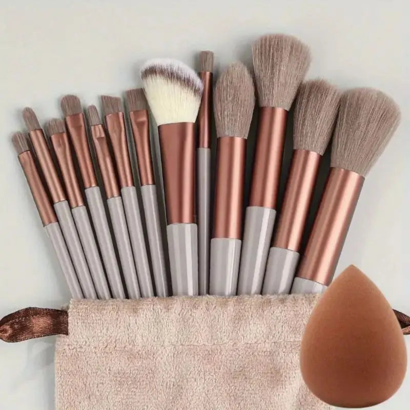 Professional Soft Makeup Brush Set – Fluffy Foundation, Powder & Eyeshadow Kabuki Brushes | Full Cosmetic Blending Kit