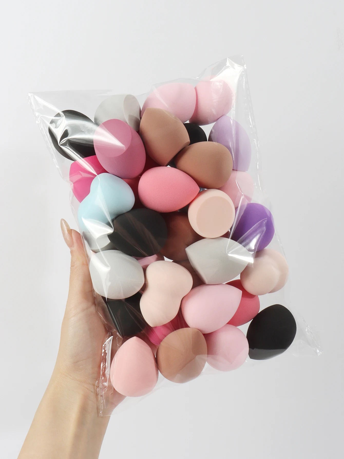 Medium Size Beauty Sponge Set – 6/12/24/36/60 Pieces | Random Colors & Shapes for Foundation, Cream & Powder Blending