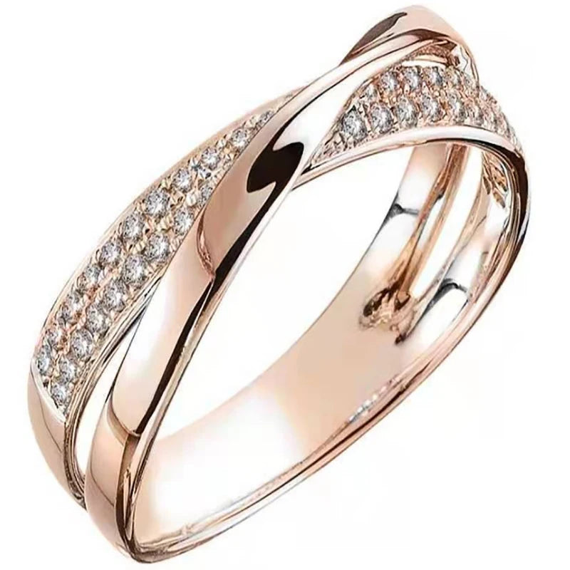 Polished gold ring with magnetic design – elegant and fitness-inspired