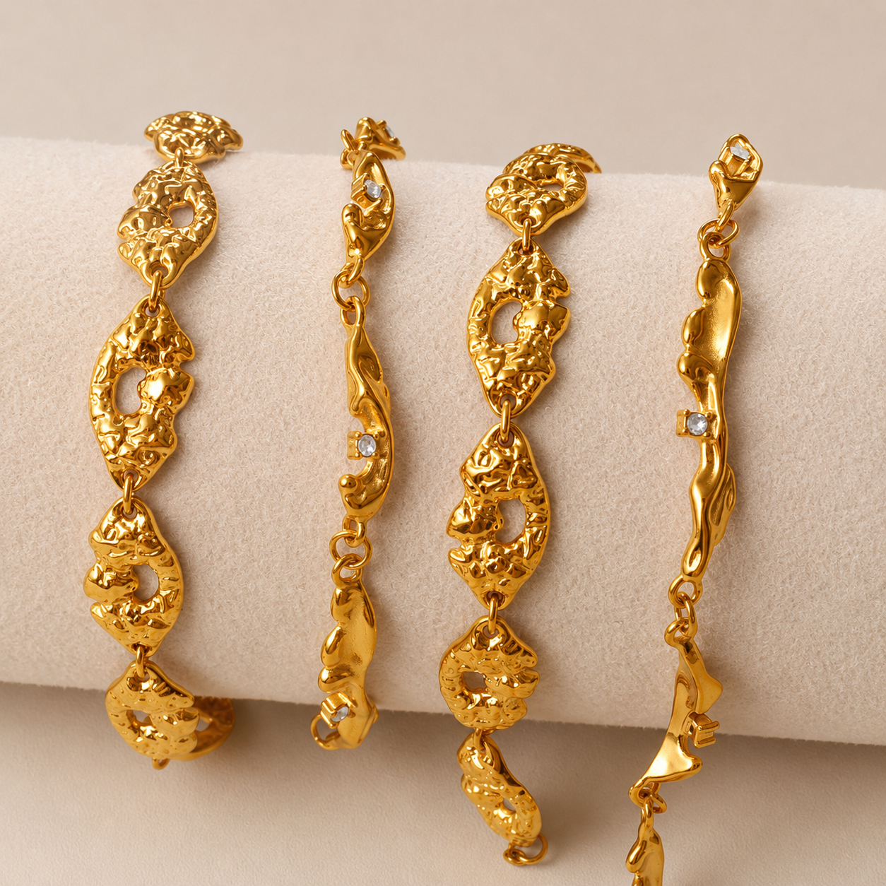 Vintage gold textured bracelet with hollow decorative links