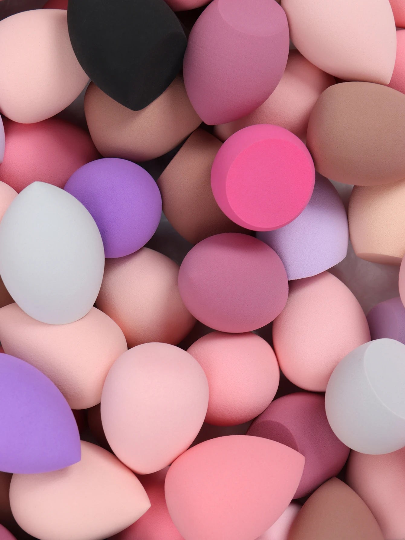Medium Size Beauty Sponge Set – 6/12/24/36/60 Pieces | Random Colors & Shapes for Foundation, Cream & Powder Blending