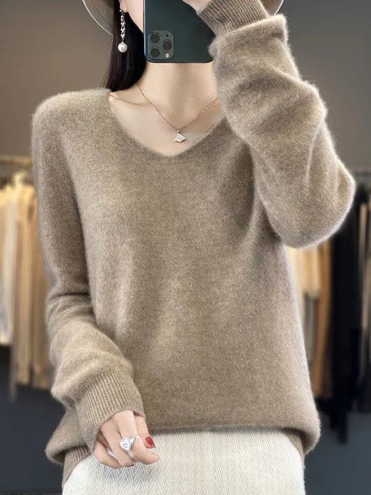 Women’s 100% Merino wool V-neck sweater – soft luxury knitwear for fall and winter