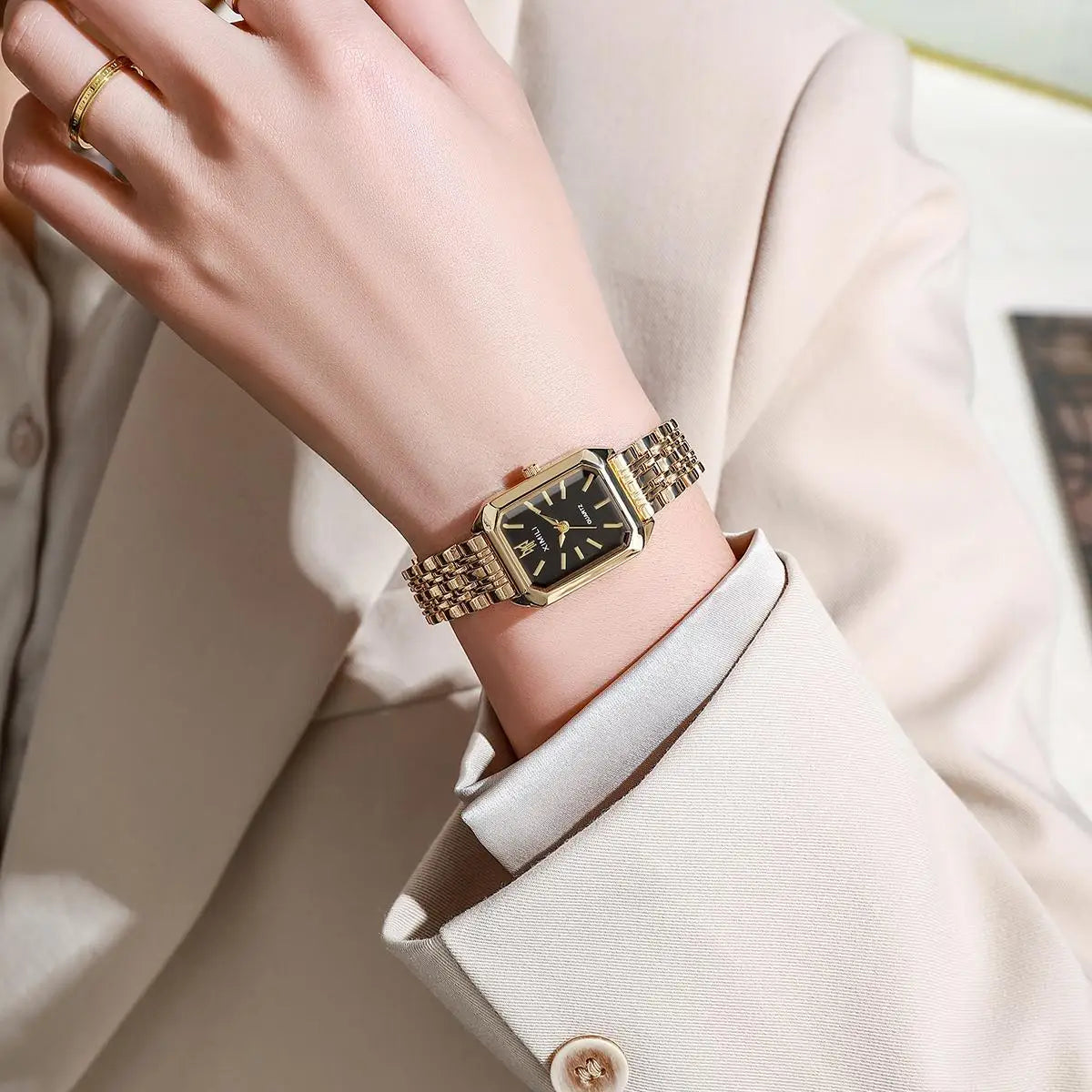 Luxury Gold-Plated Women’s Quartz Watch – Elegant Square Dial Stainless Steel Bracelet, Classic Business Fashion Timepiece