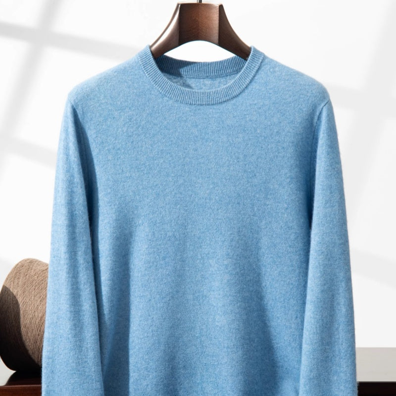 Men’s cashmere blend crewneck sweater in light grey, business casual winter pullover